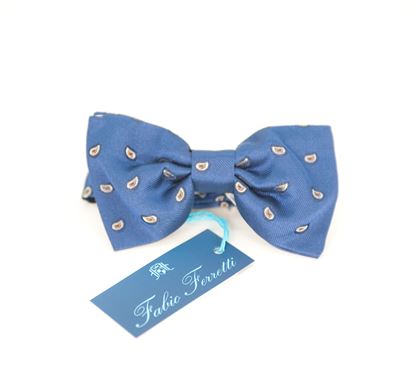 Picture of bow tie 