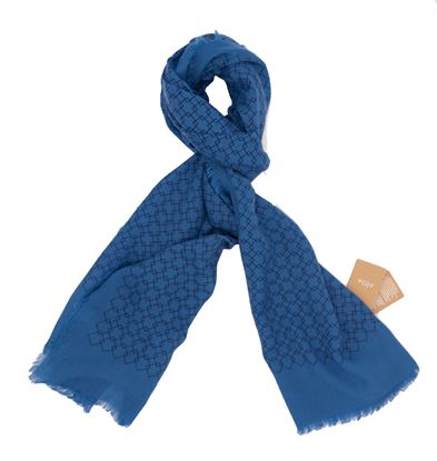 Picture of Wool scarf light blue background