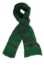 Immagine di sciarpa in lana fondo verde