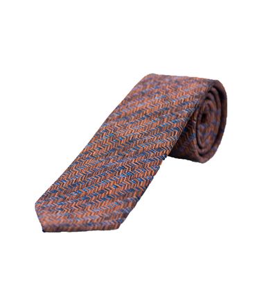 Picture of Rust colored background tie
