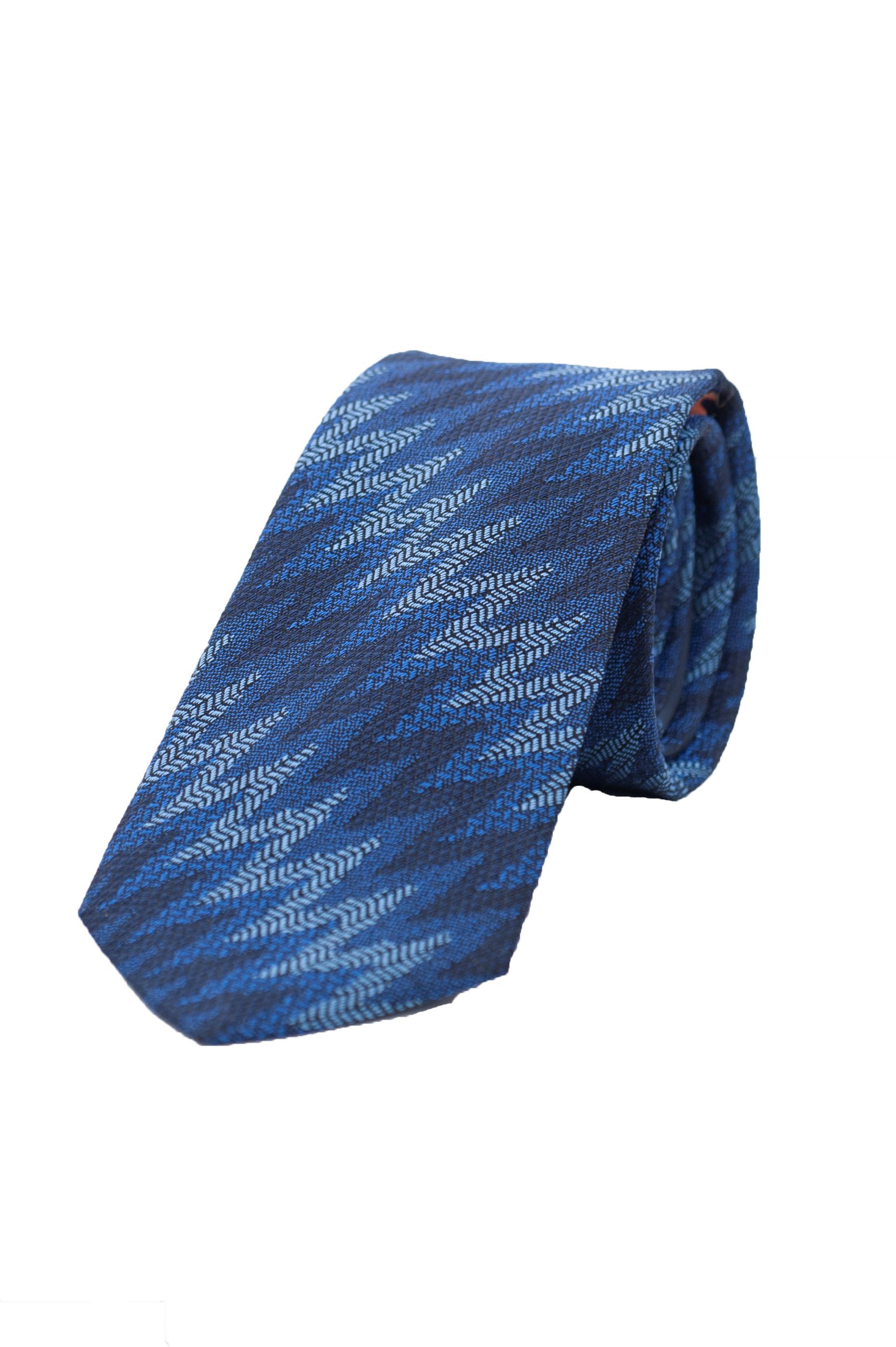 Picture of Tie with light blue background