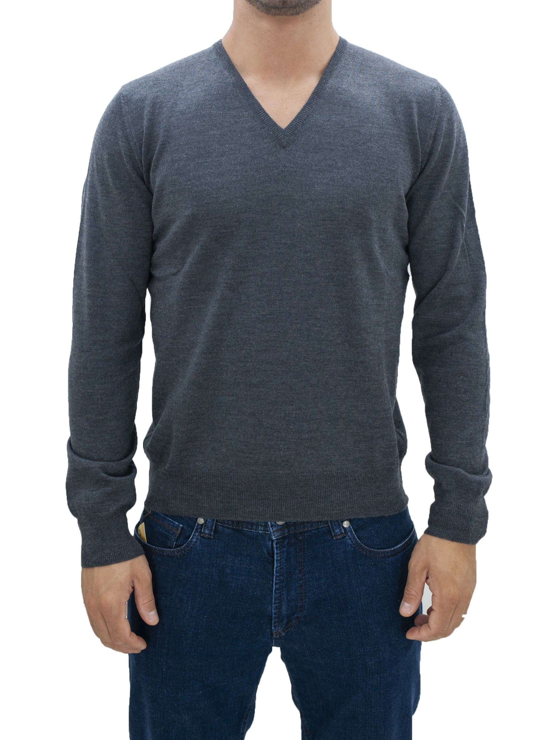 Picture of Dark grey V-neck wool sweater